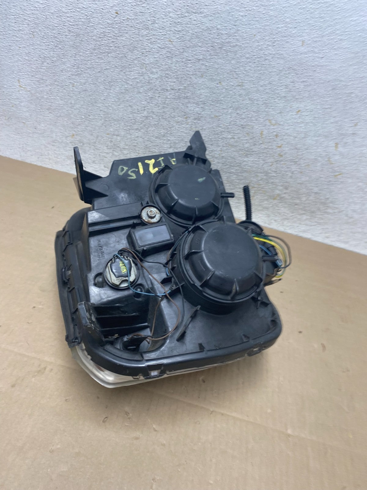2010 to 2015 GMC Terrain Halogen Left Driver Lh Side Headlight AI2150 DW7