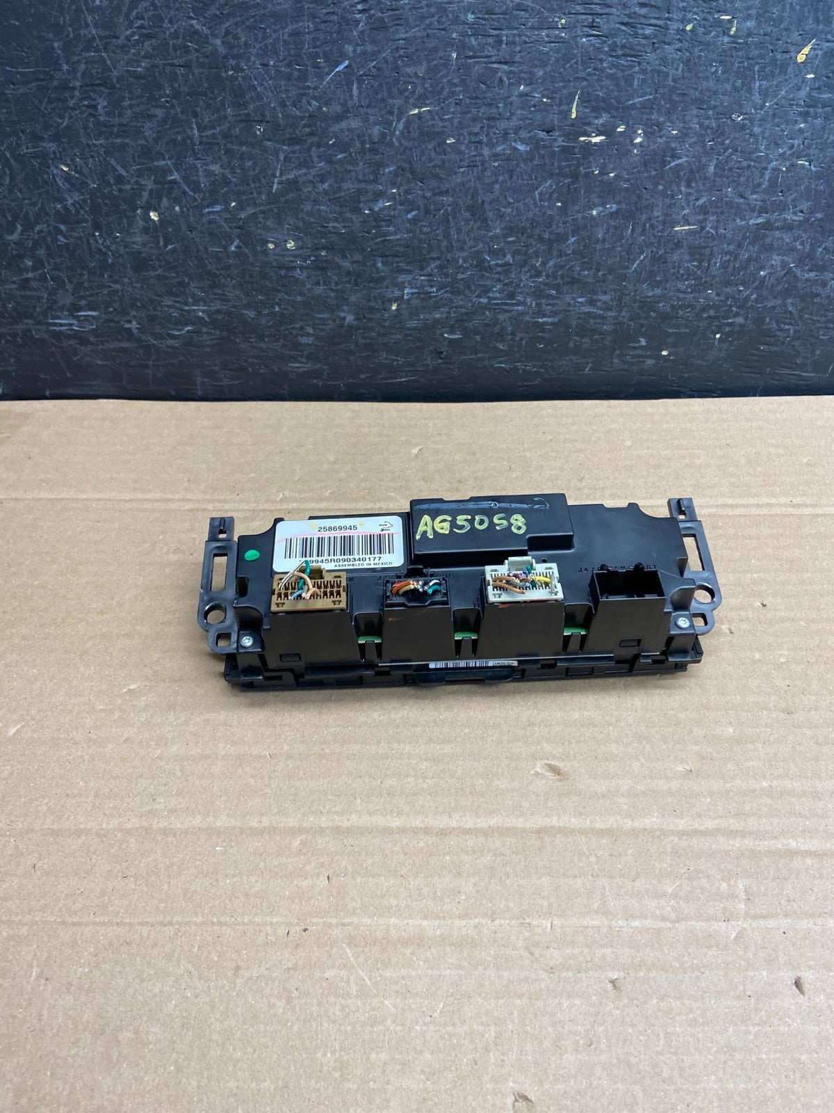 2007-2011 GMC Yukon Tahoe Automatic Climate Temperature Temp Control AG5058 DG4