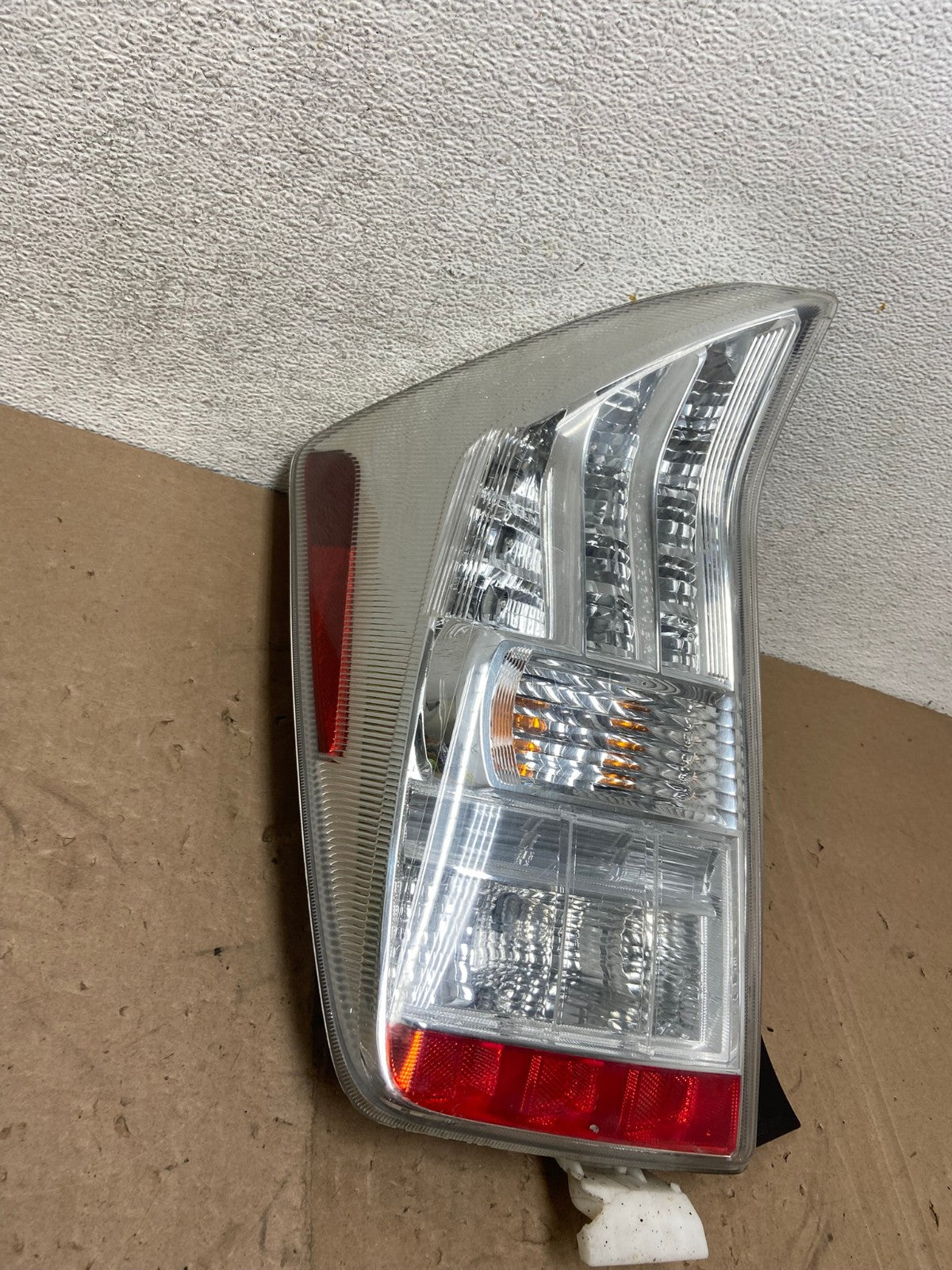 2010 2011 Toyota Prius Tail Light Left Driver LH Side AG5327 LK1