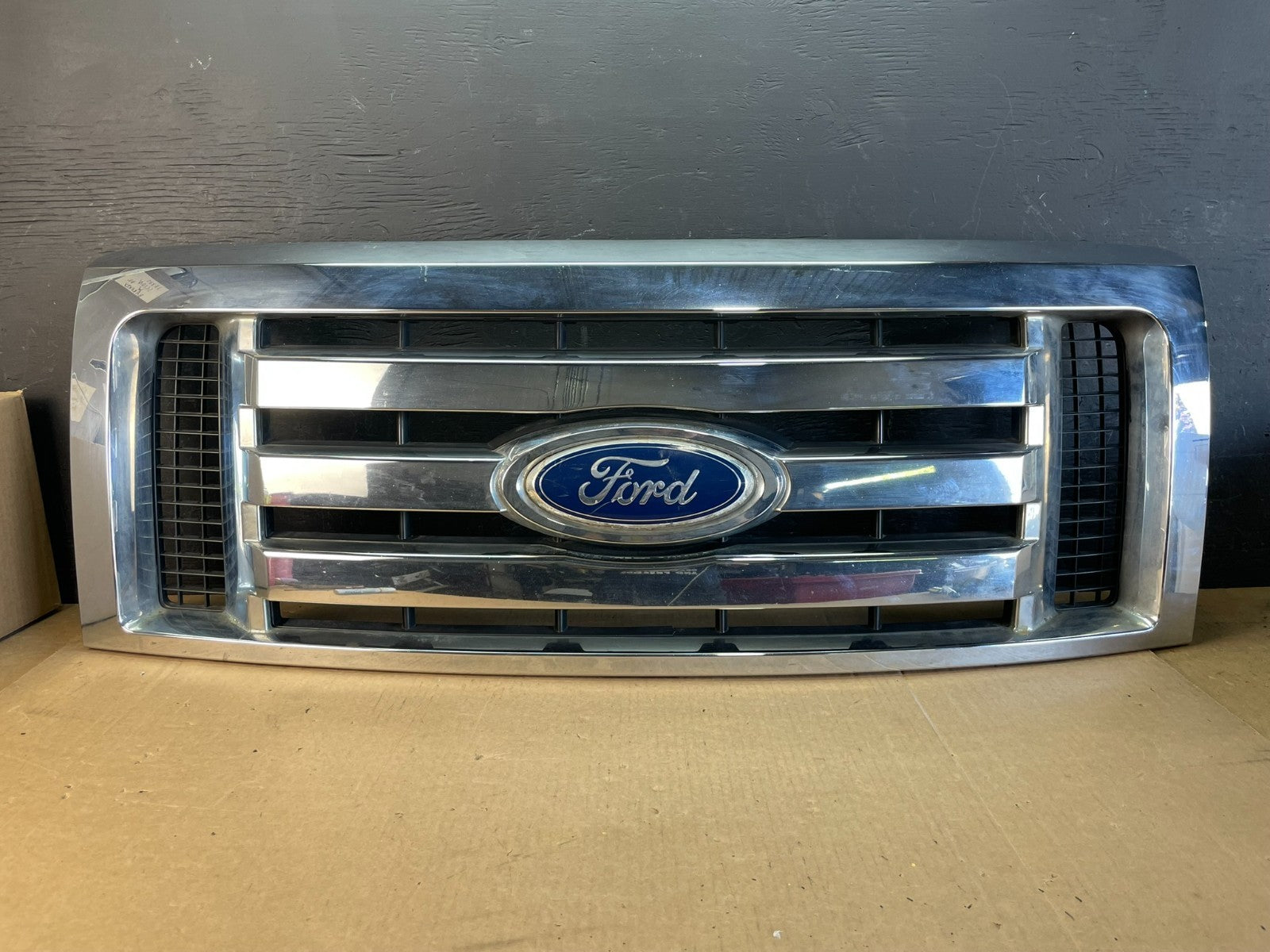 2009 to 2012 Ford F150 Front Upper Grill Grille Chrome AD0271 DG0
