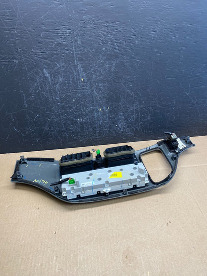 2005 to 2010 Honda Odyssey Radio Climate Control Dash Trim Bezel AC6174 DG4