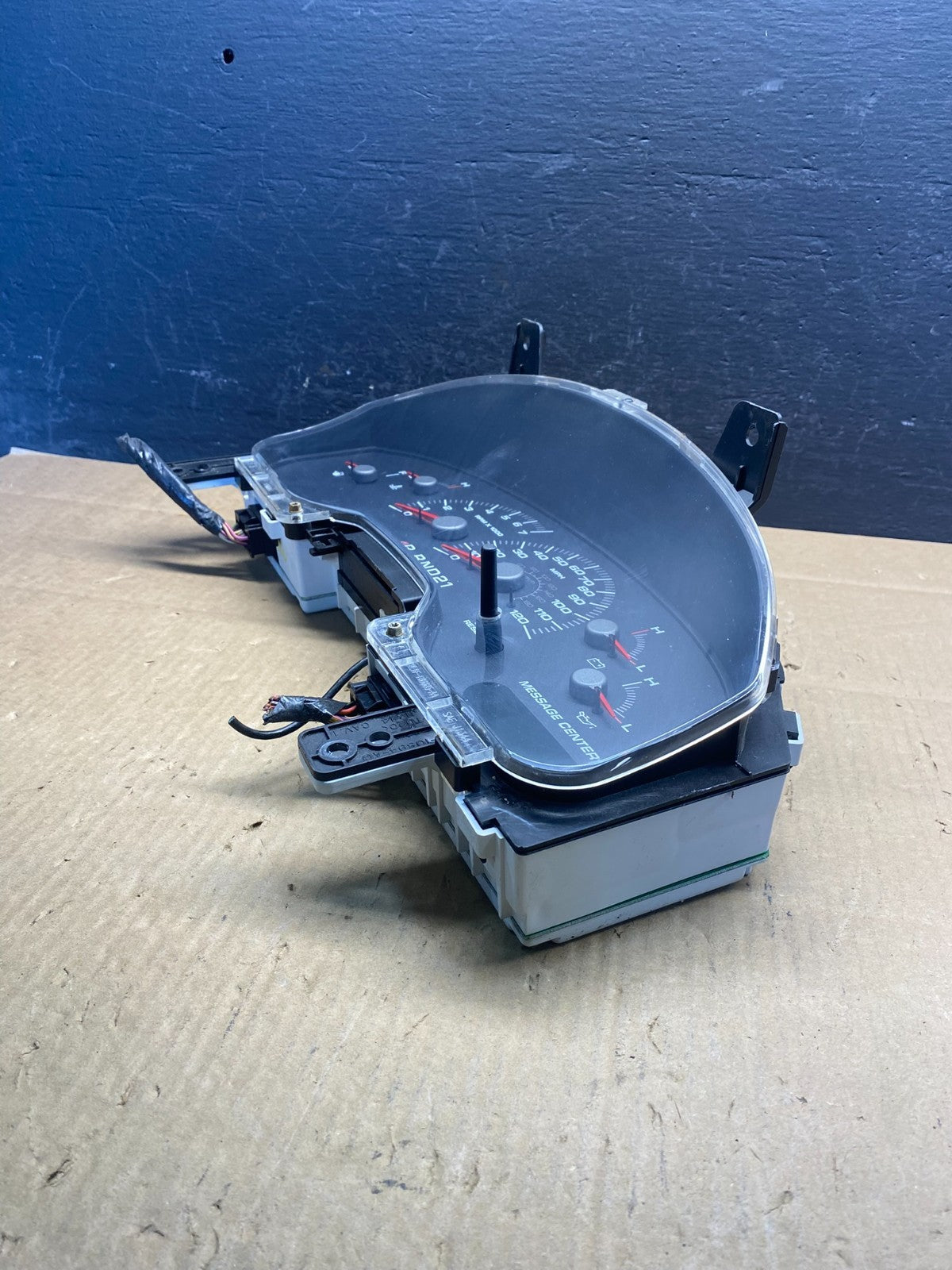 2000 2002 Ford Expedition Speedometer Instrument Gauge Cluster AD1602 DG2