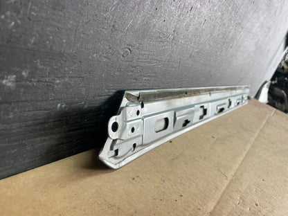 2005 to 2010 Honda Odyssey Right Side Rail Cover Quarter Trim Molding J3914 DG8
