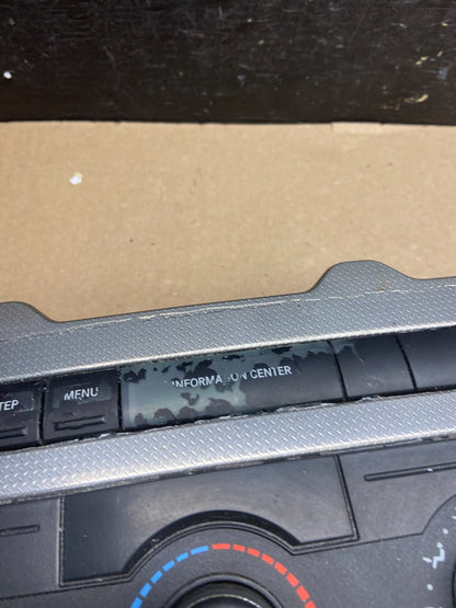 2005 2006 2007 Jeep Commander Grand Cherokee A/C Climate Control Bezel T9100 DG2