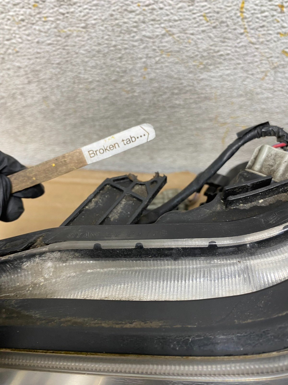 2006 to 2010 Infiniti M35 Left Driver Side Hid Xenon Headlight AH9156 DW8