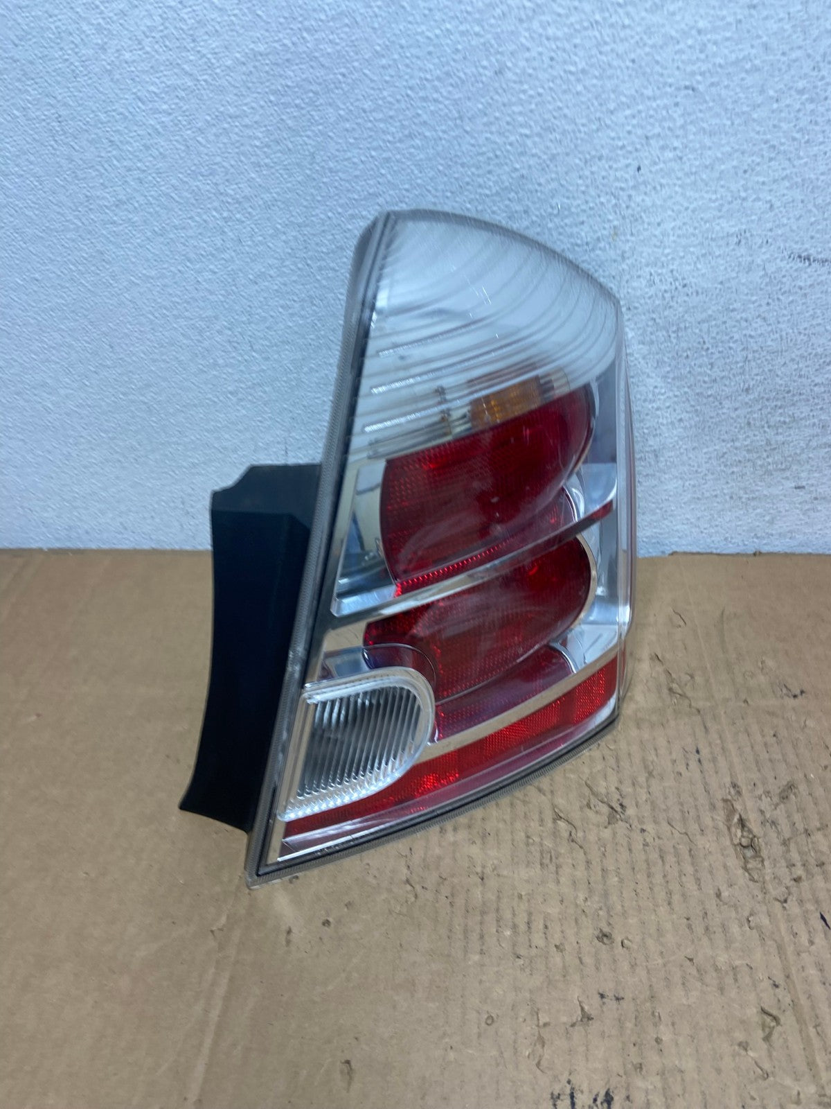 2007 to 2012 Nissan Sentra Right Passenger Rh Side Tail Light AD1118 LK2