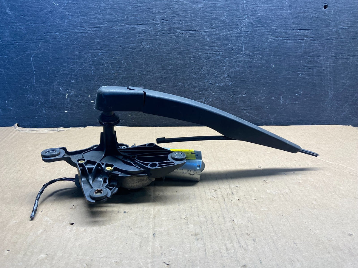 2011 to 2019 Ford Explorer Rear Windshield Wiper Motor AF9161 DG1