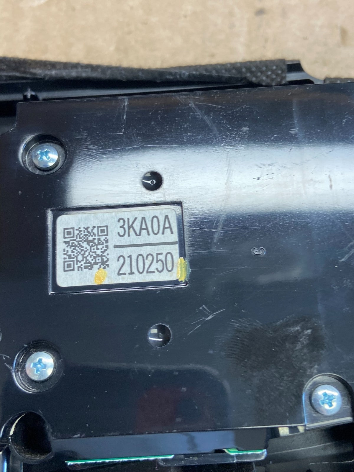 2013 to 2015 Nissan Pathfinder Information Display Control AH5573 DW4
