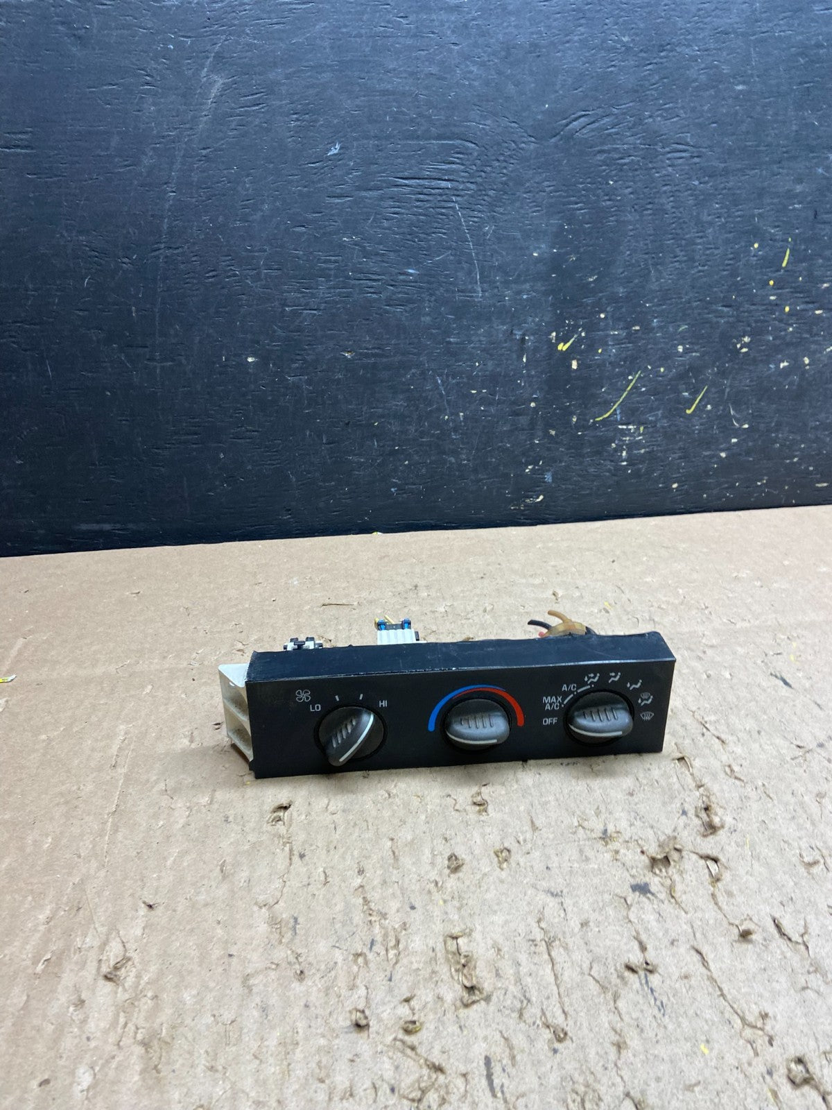 2001 - 2007 GMC Chevrolet Express 1500 Climate Control A/C T6265 DG0