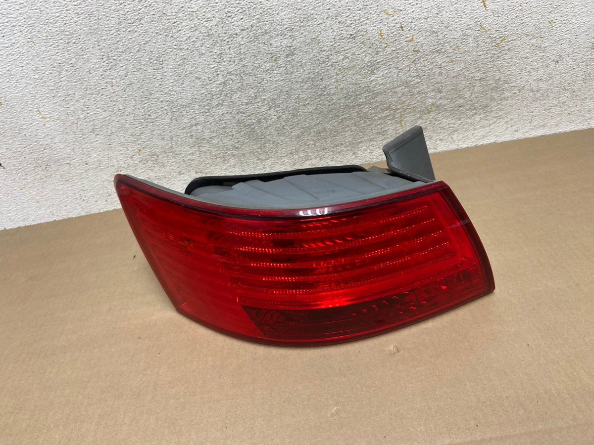 2009 to 2010 Hyundai Sonata Left Driver Lh Side Tail Light AI1379 LK0