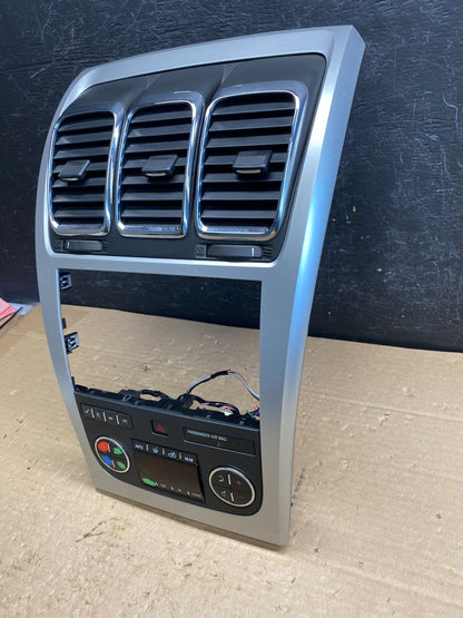 2007 - 2012 GMC Acadia A/C Heater Climate Control Radio Panel Bezel OE AG8470 DG2