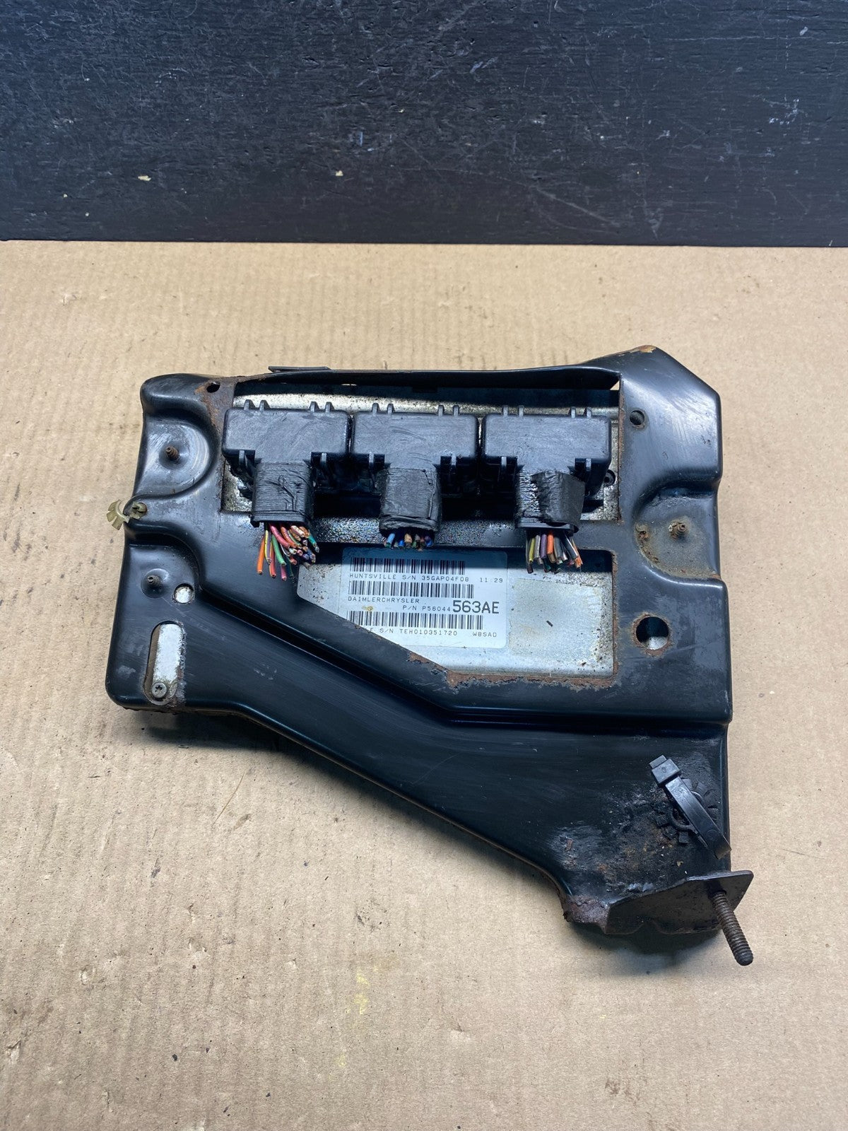 2004 Jeep Grand Cherokee 4.0L ECM ECU Engine Control Computer Module AE7369 DW0