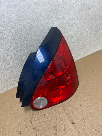2004 2005 2006 2007 2008 Nissan Maxima Right Passenger Tail Light U0651 DW2