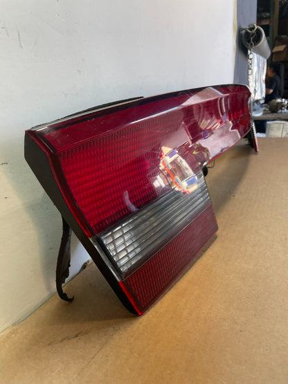 2000 to 2004 Subaru Legacy 4dr Sedan Trunk Center Tail Light Panel AF8724 DG2