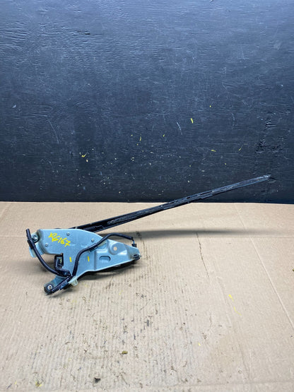2010 to 2011 Honda Insight Rear Windshield Washer Wiper Motor R6167 DG4