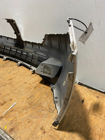 2010 to 2012 Lincoln MKT Front Bumper Cover R17538