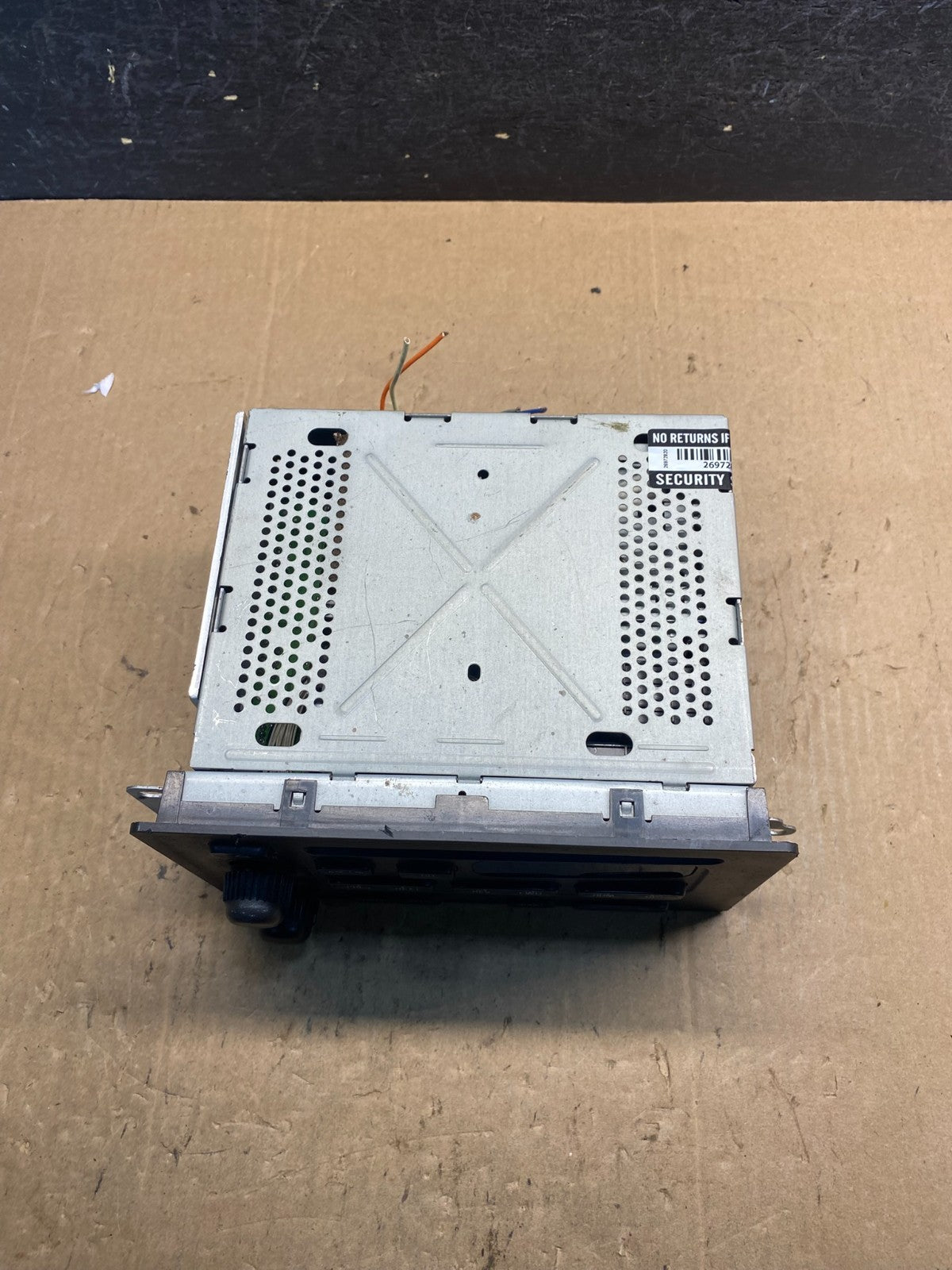 2003-2007 Chevrolet Express GMC Savana Radio AM FM mp3 Aux Input AE7834 DW3
