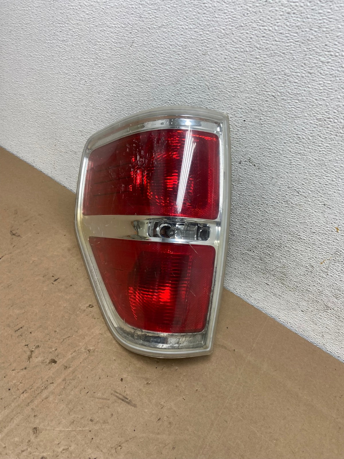 2009 to 2014 Ford F150 F-150 Left Driver LH Side Tail Light AE6052 LK1