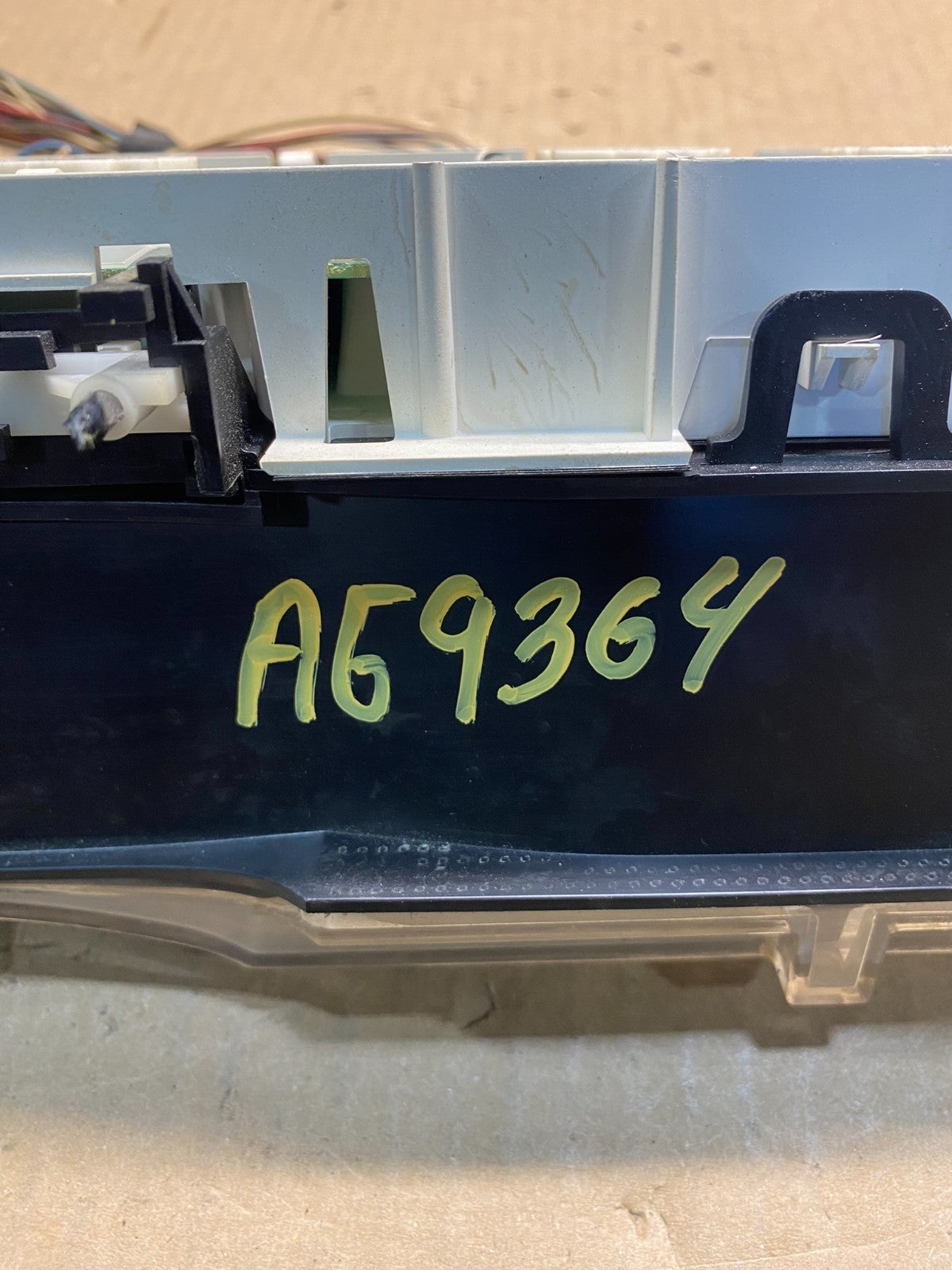 2006 Ford E350 Gauge Speedometer Cluster ag9364 DG6
