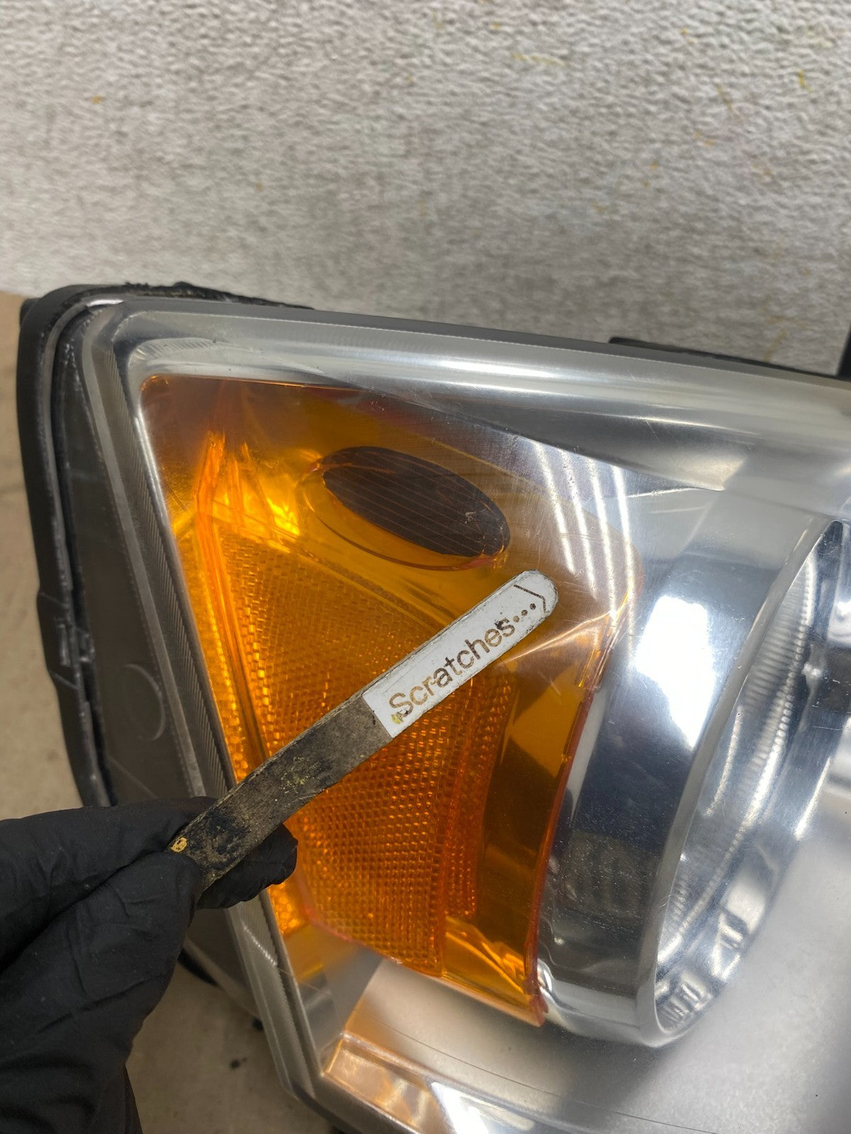 2011 to 2016 Chrysler Town and Country Right Passenger Headlight AH6803 DW3