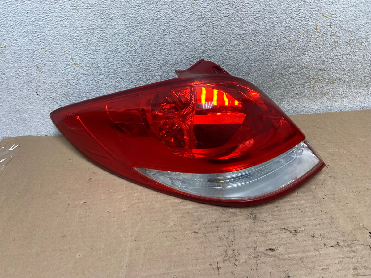 2012 to 2017 Hyundai Veloster Left Driver LH Tail light AI0989 LK0