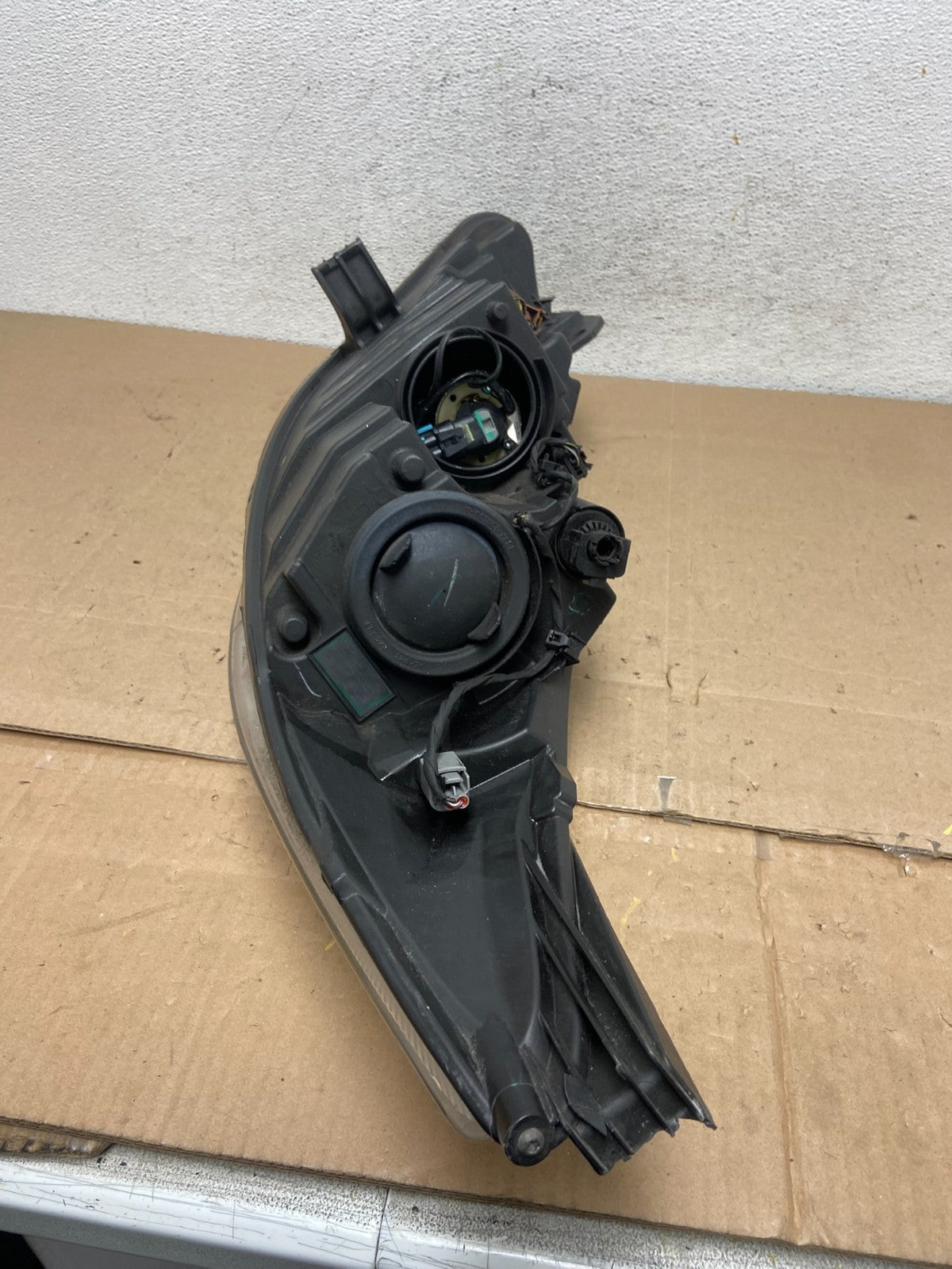 2011 2012 2013 Ford Fiesta Right Passenger RH Halogen Headlight AE6026 DW9