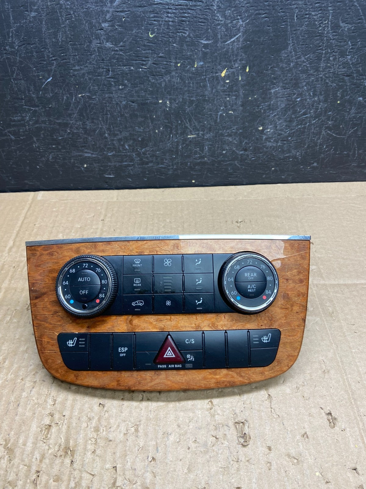 2006 to 2010 Mercedes W251 R350 AC Temp Heater Climate Control AD1960 DG0