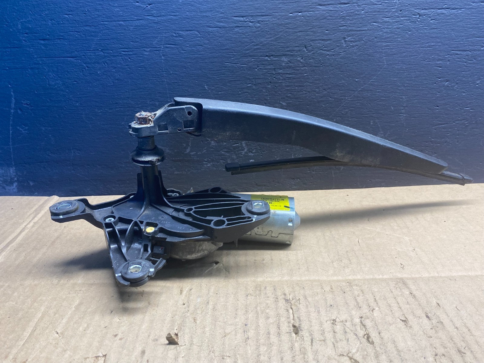 2013 to 2019 Ford Escape Rear Windshield Wiper Motor OEM AB7507 DG1