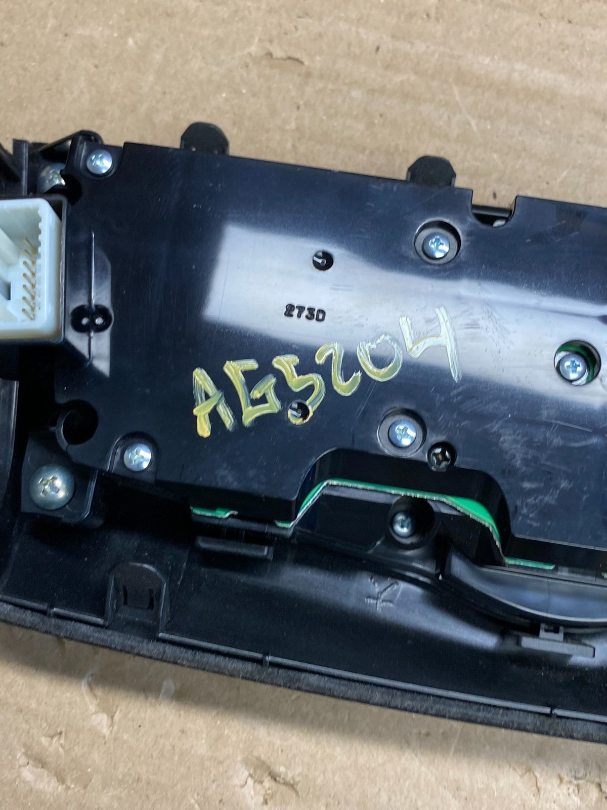 2009-2014 Nissan Murano AM FM Radio CD Control Panel AG5204 DG7