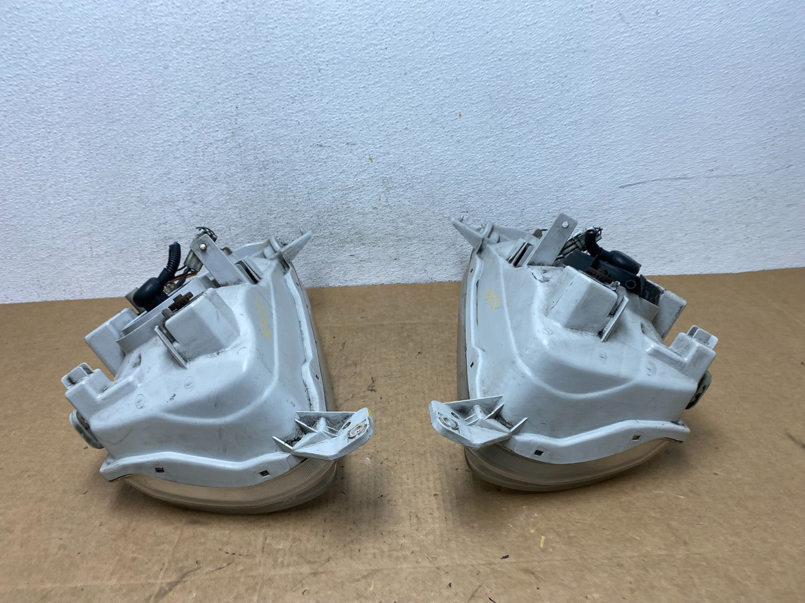1999-2005 Suzuki Grand Vitara Left+Right Side Set Halogen Headlights AD6252 DW10