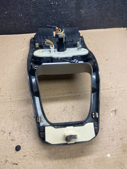 2005 to 2006 Chevrolet Equinox Radio Face Climate Control Panel Bezel AH5340 DG7