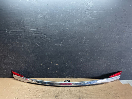 2011 2012 2013 2014 Chrysler 200 Sedan Rear Trunk Chrome Moulding Oem M6102 DG0