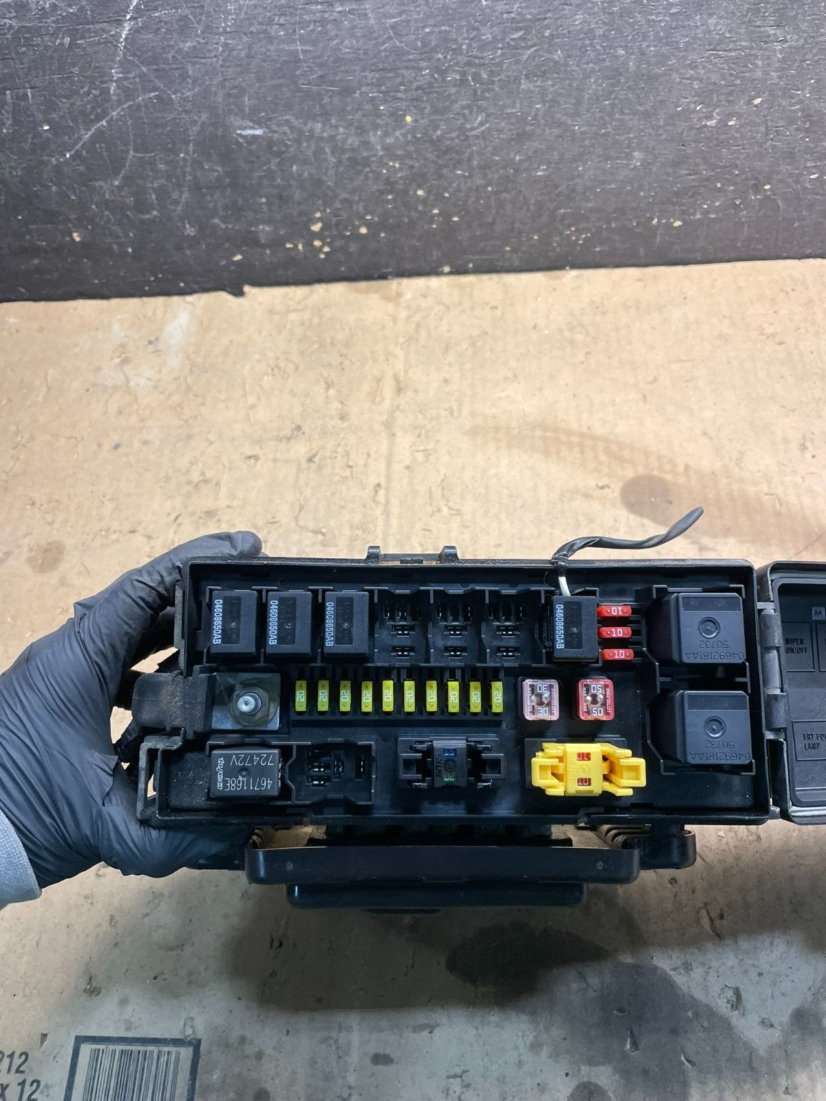 2007 Jeep Grand Cherokee Fuse Box BCM Body Control Module W7343 DG5