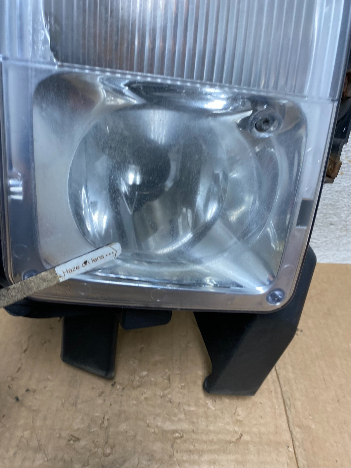 2004 to 2009 Cadillac SRX Right Passenger RH Side Front Fog Light AI5443 DW4