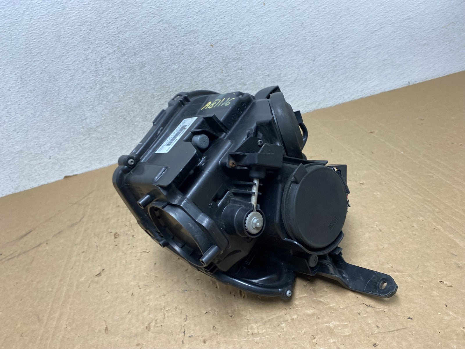2015 to 2017 Nisan Juke Right Passenger Side Headlight AG1116 DG4