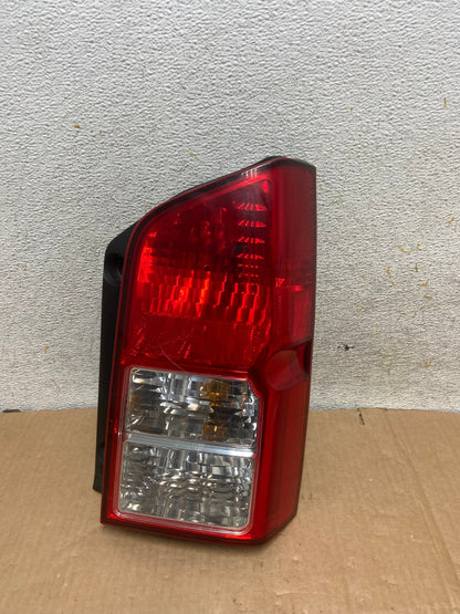 2005 to 2012 Nissan Pathfinder Right Passenger RH Side Tail Light AI6908 LK0