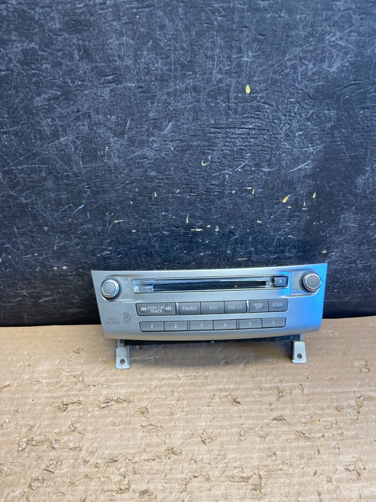 2011 2012 2013 Infiniti M37 Radio Control Face Plate Unit CD Player AH1172 DG0