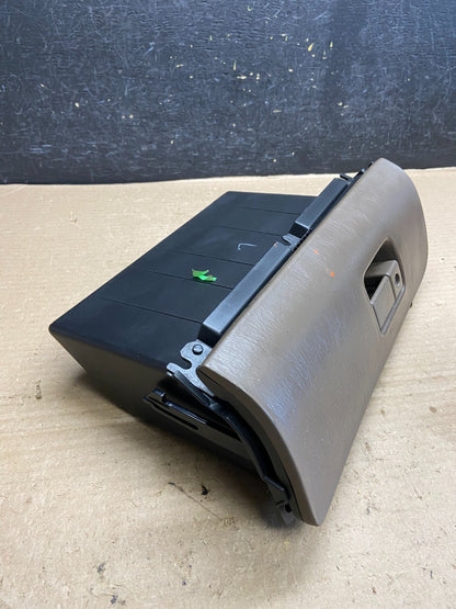 1998 2003 Toyota Sienna Front Right Passenger Storage Glove Box AH3774 DG3