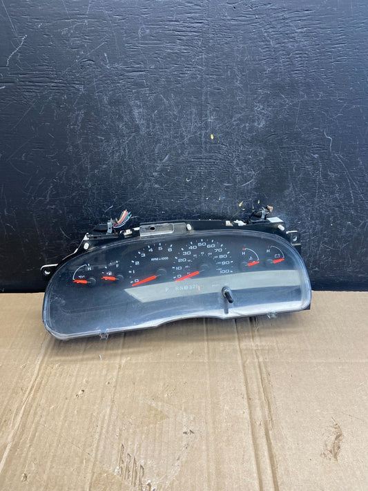 2006 Ford E350 Gauge Speedometer Cluster ad7154 DG0