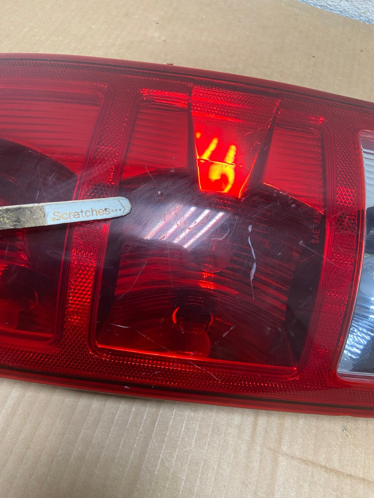 2002 to 2006 Dodge Ram 1500 Right passenger Rh side Tail Light AI6880 LK3