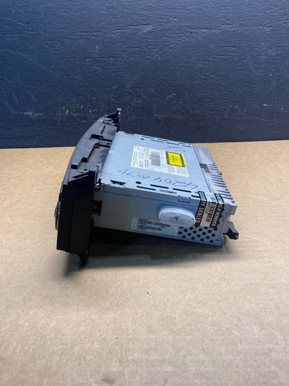 2010 to 2013 Sprinter 2500 3500 AM FM Radio Single CD Disc Player AC8047 DG1