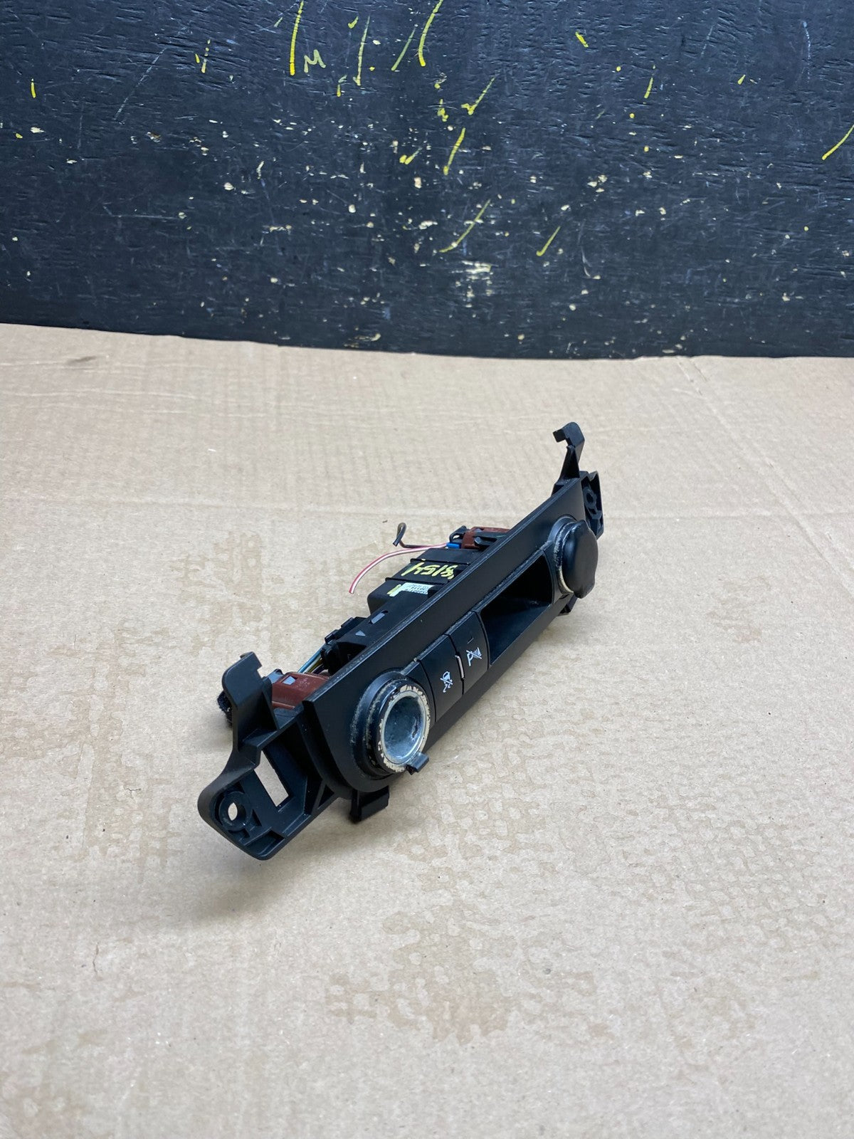 2007 - 2014 Chevrolet Tahoe Yukon Pedal Traction Control Switch OEM Y8154 DG1