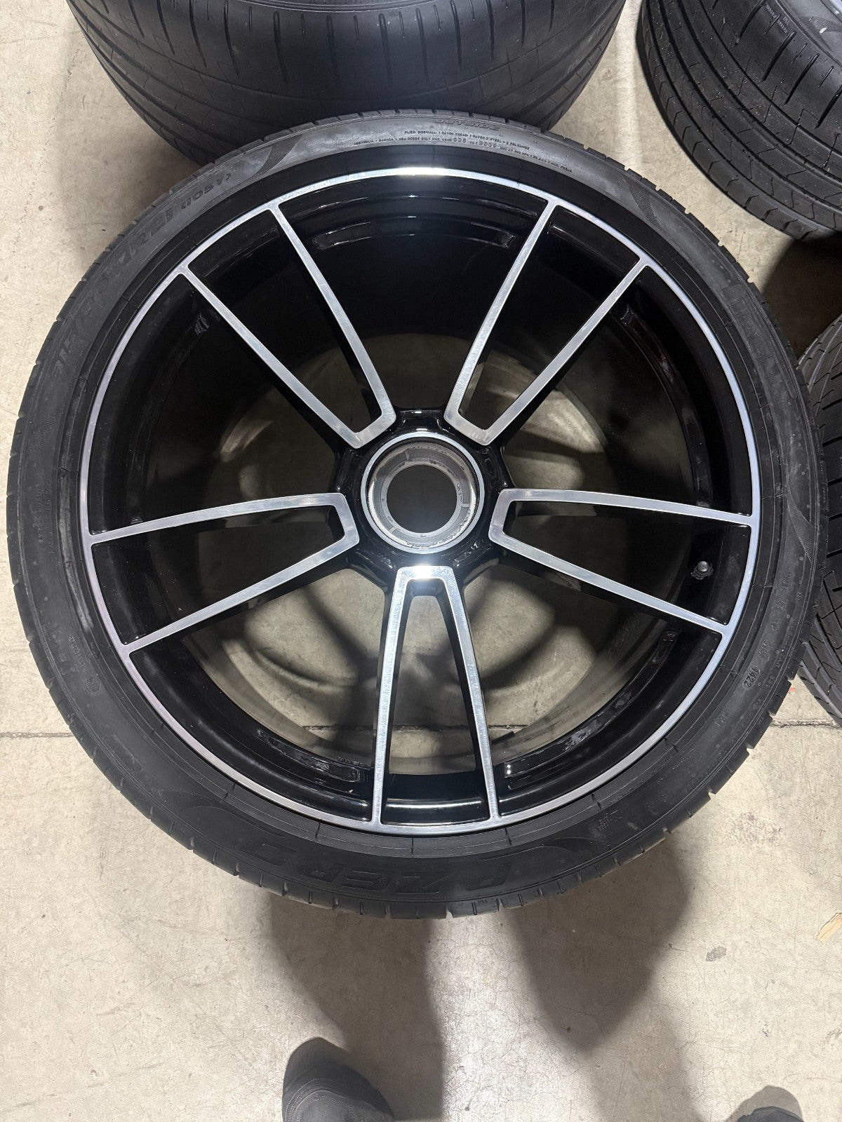 Porsche 911 992 Turbo Sport 4 11.5Jx21 4xWheels Rims 992601025AA Center Lock OEM8