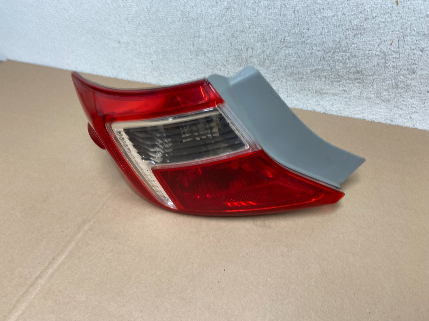 2012 2013 2014 Toyota Camry Left Driver LH Side Tail Light AG6564 DW1