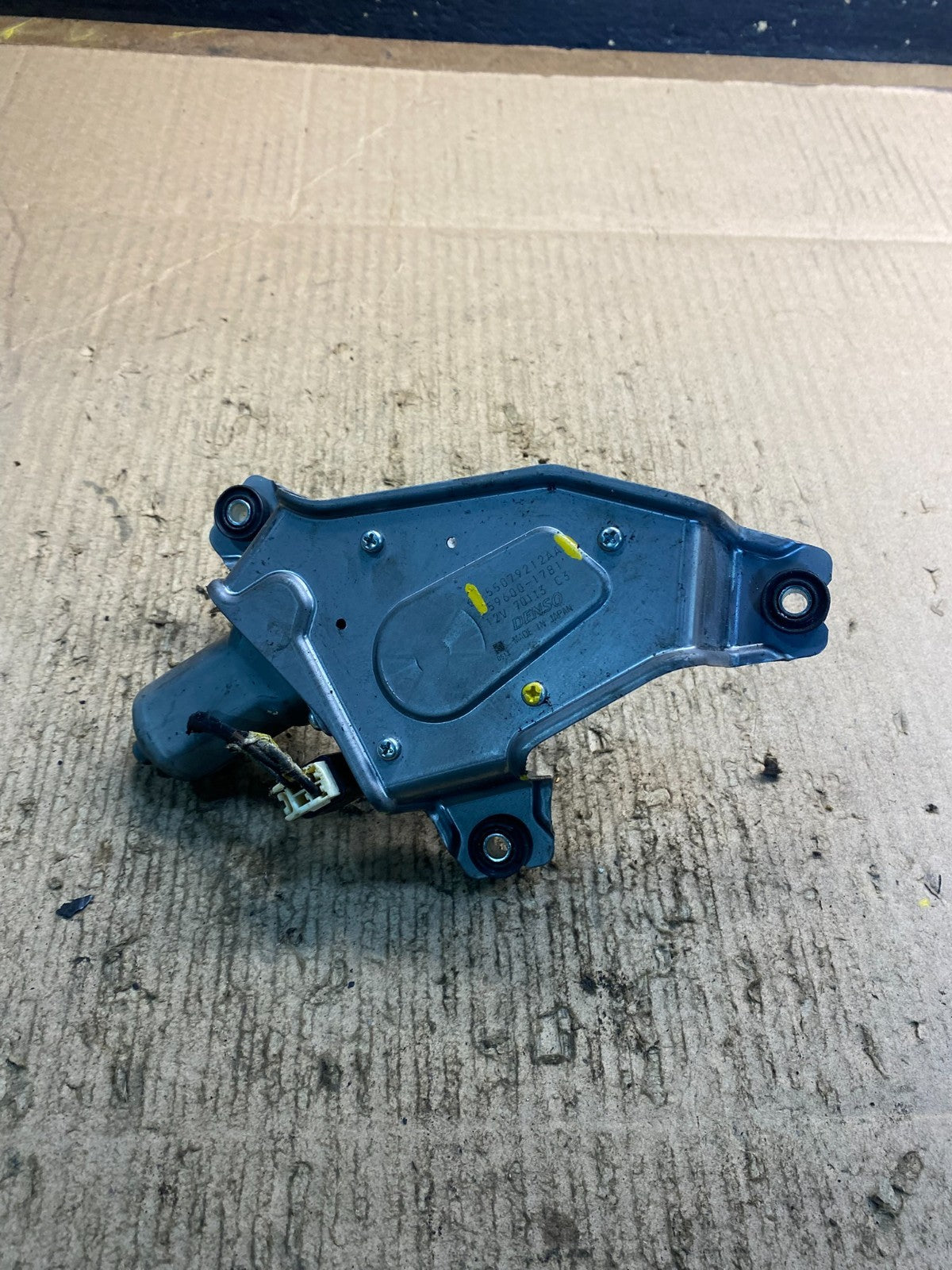 2014-2021 Dodge Durango  Tailgate Back Door Rear Wiper Motor Wiper Z2470 DG4