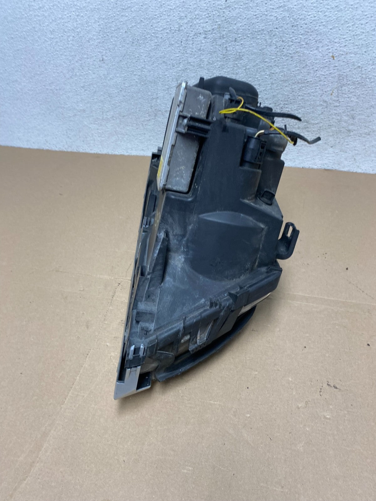 2002 to 2005 BMW 3 E46 Left Driver LH Side Xenon HID Headlight AF43716