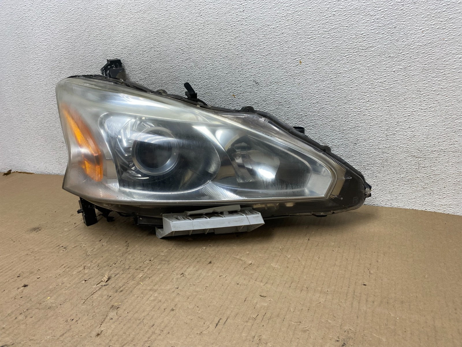 2013 2014 2015 Nissan Altima Right Passenger RH Halogen Headlight AG8023 DW2