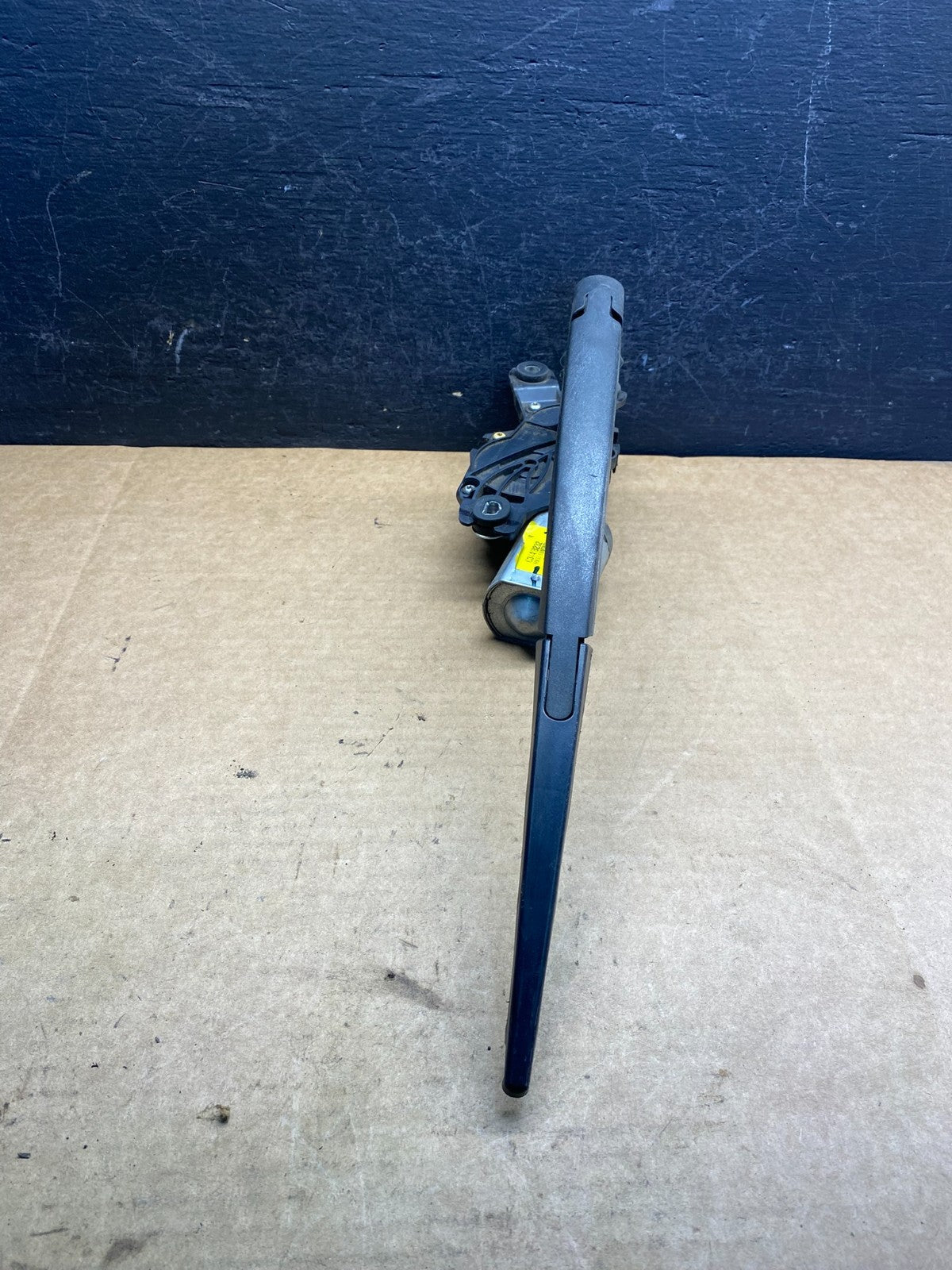 2013 - 2018 Ford C-Max Rear Windshield Wiper Motor AD7516 DG2