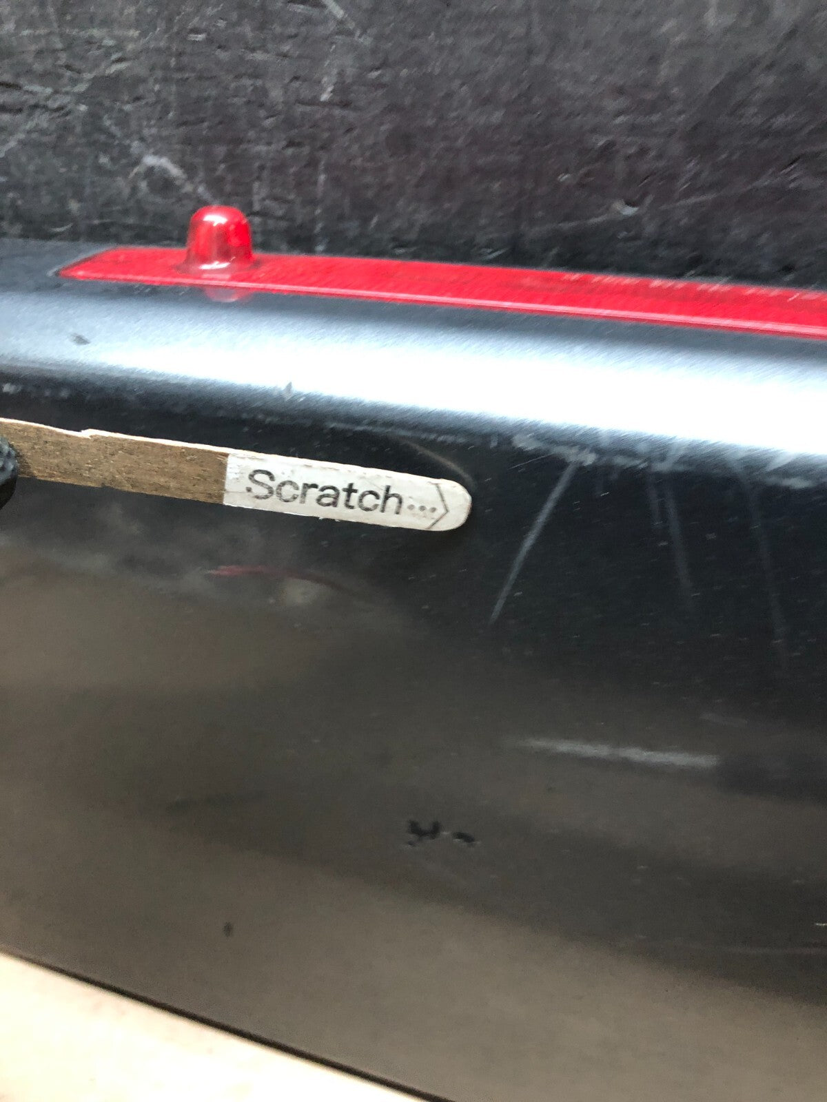 2004 to 2010 Infiniti QX56 Rear Tailgate Liftgate Spoiler Wing W/ Light G7860 PS3