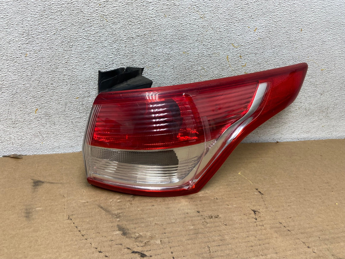 2013 to 2016 Ford Escape Right Passenger RH Side Tail Light AH4240 LK0